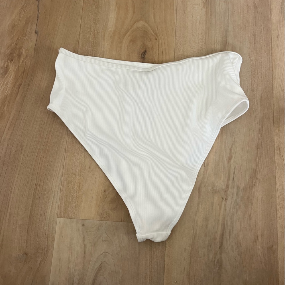 White Ribbed Bikini Bottom - Picture 2 of 3